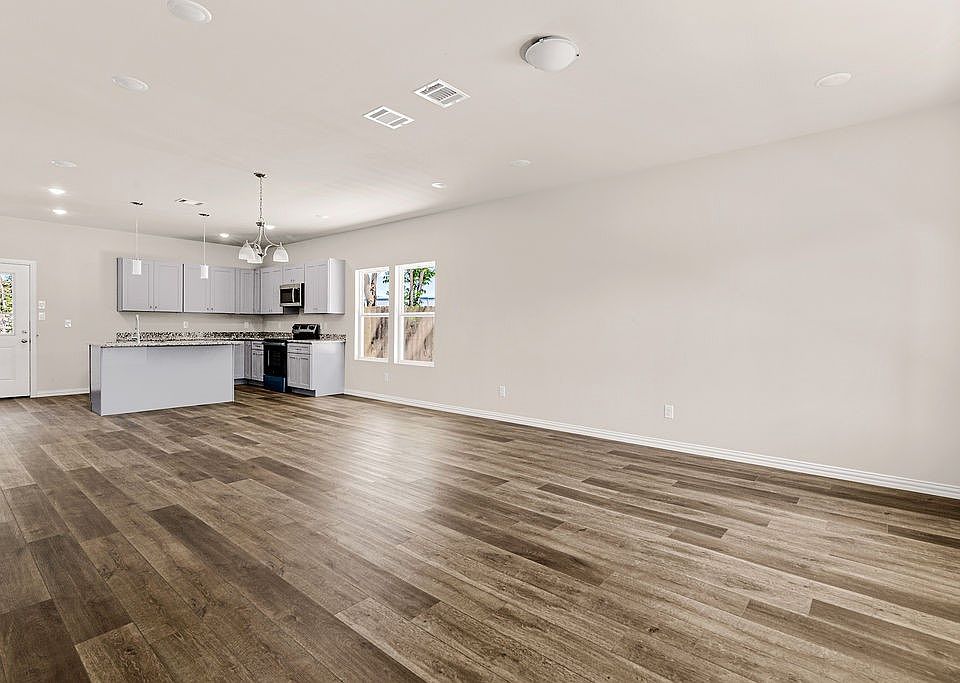 3849 Kimbo Rd, Fort Worth, TX 76111 | Zillow