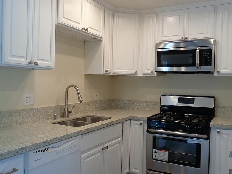 8362 Atlanta Ave — Photo 10