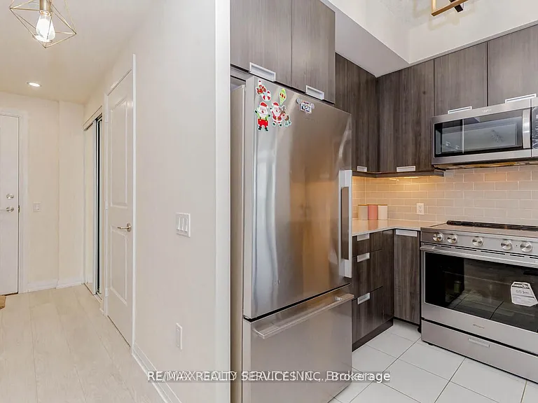 35 Watergarden Dr #2517 — Photo 9
