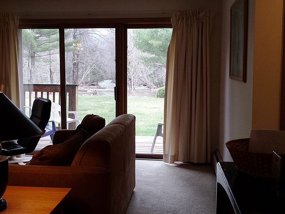 4th image of 79 Riverfront Dr #192