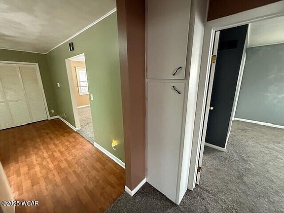 3rd image of 643 N Barron St