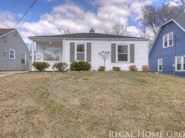 1739 4th St NW, Grand Rapids, MI 49504