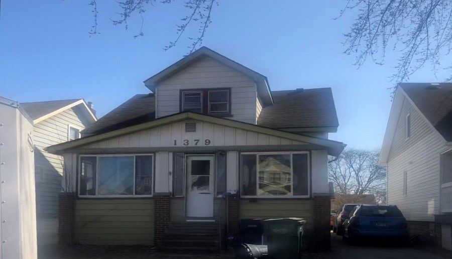 1st image of 1379 Pingree Ave