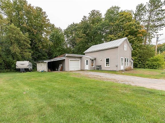 3rd image of 7573 Lyons Dale Rd