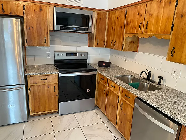 213 Anderson Ln #F — Photo 21