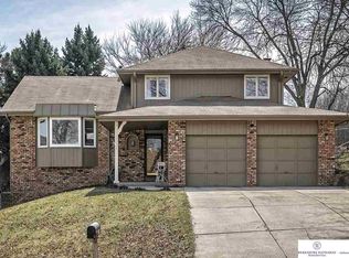 13005 Old Cherry Rd, Omaha, NE 68137