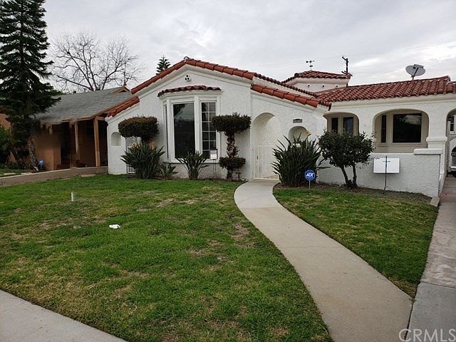 1st image of 849 E 115th St