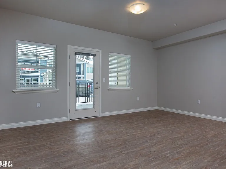 7421 E 4th Ave — Photo 9