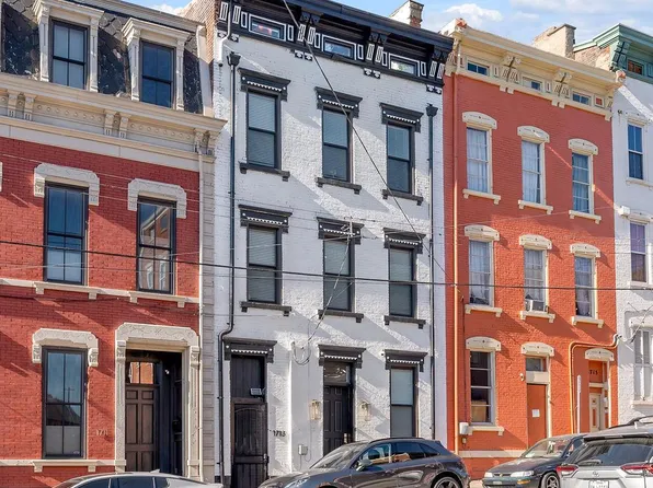 1713 Lang St, Cincinnati, OH 45202