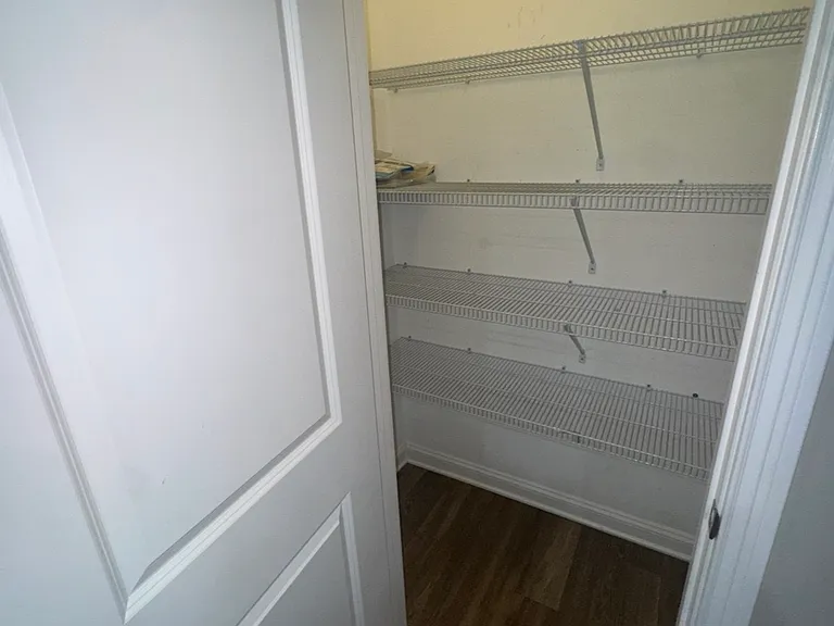 114 Stephen Dr — Photo 18