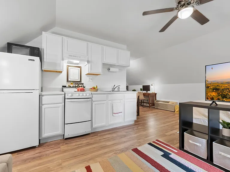 2503 Brooks Dr #3 — Photo 10
