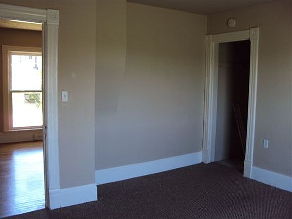 BEDROOM 1 - 11 x 9