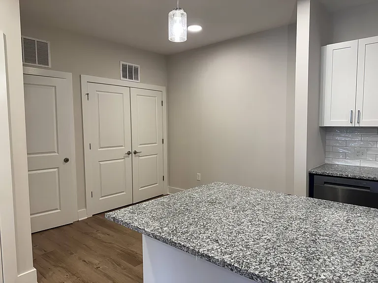 The Crest at Oakwood — Photo 94