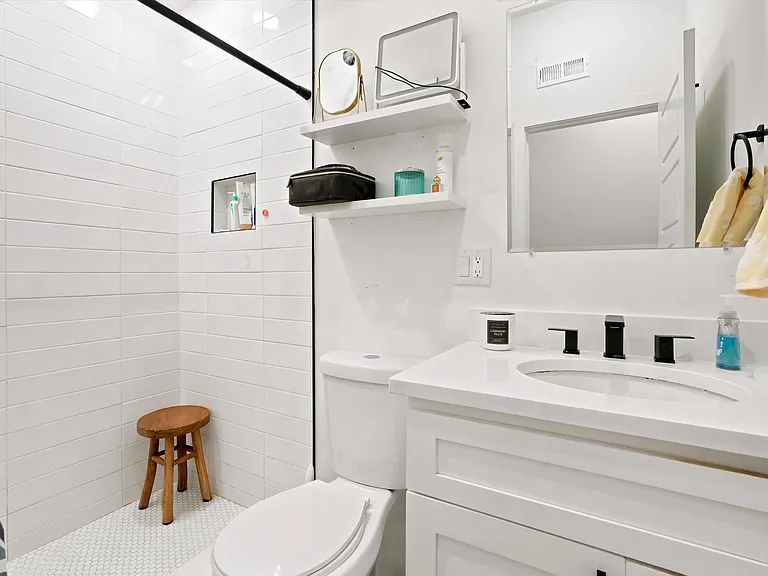 1729 Francis St #1 — Photo 18