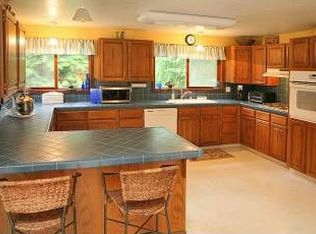 2055 Pheasant Farm Ln, Freeland, WA 98249