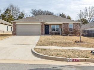 1217 Flint Way, Noble, OK 73068