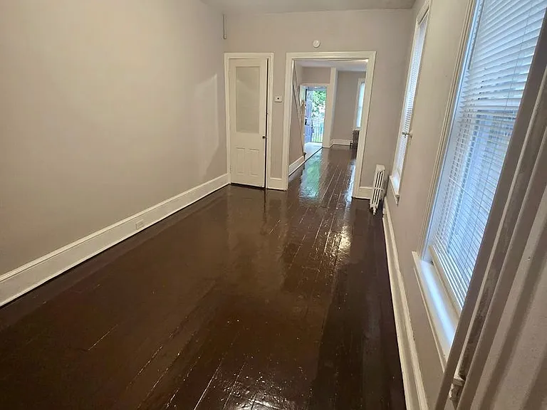 107 Mulberry St — Photo 5