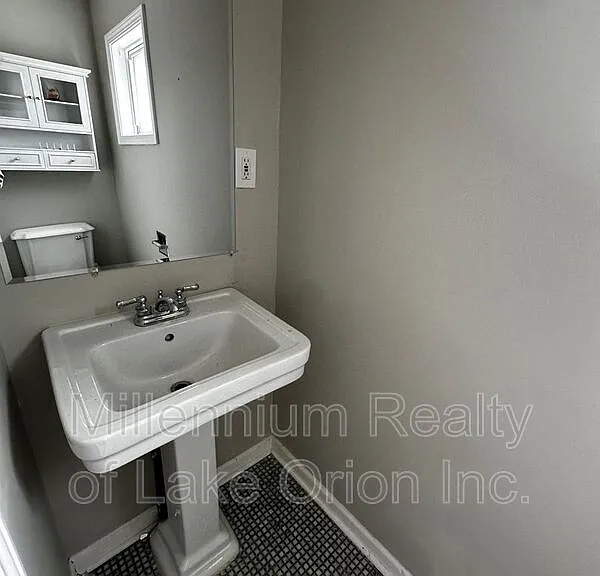 22622 Panama Ave — Photo 12
