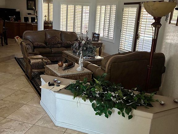 4th image of 4602 E CAROLINA Drive
