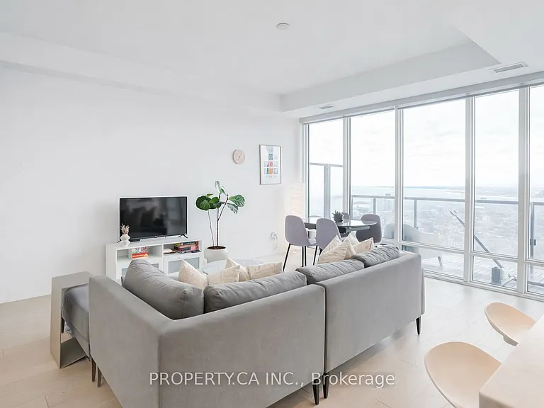 488 University Ave #5308 — Photo 17