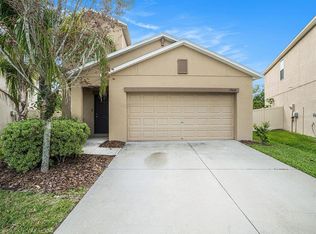 17049 Peaceful Valley Dr, Wimauma, FL 33598