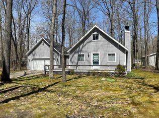 326 Ivy Dr, Roscommon, MI 48653