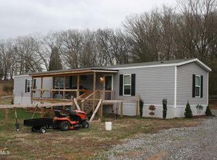 2418 Sweetwater Vonore Rd, Sweetwater, TN 37874