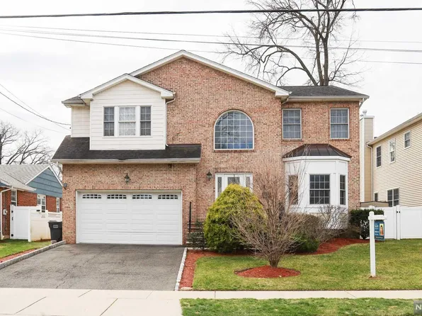110 Graphic Blvd, Bergenfield, NJ 07621