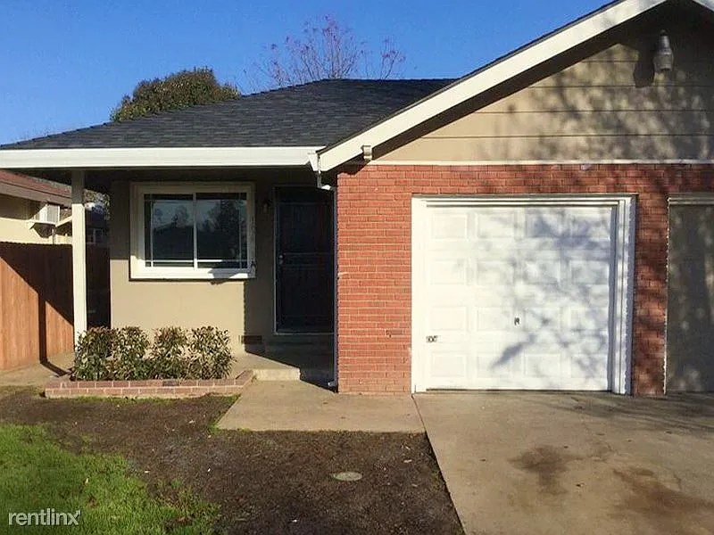 10413 White Rock Rd photo 1