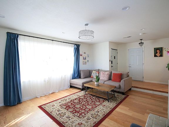 2nd image of 3105 Drywood Ln