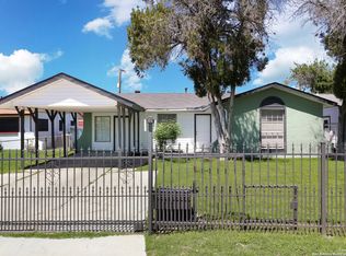 211 E Baetz Blvd, San Antonio, TX 78221