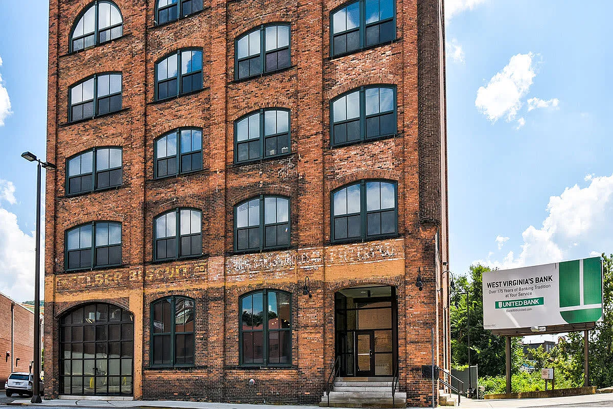 Boury Lofts — Photo 1