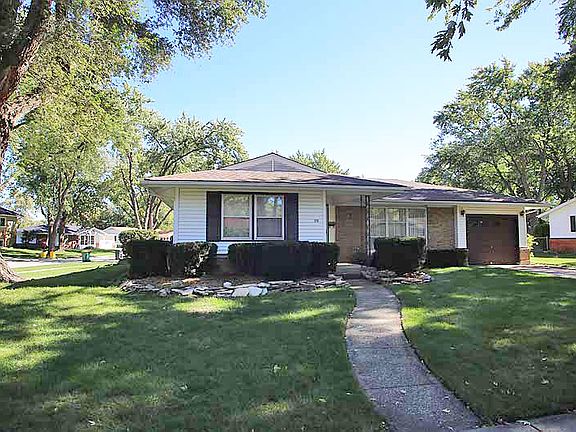 3rd image of 231 Tanglewood Dr