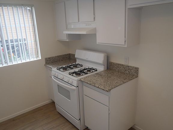 2nd image of 11325 Laurel Ave APT 9