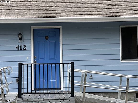 2nd image of 412 SE 130th Dr