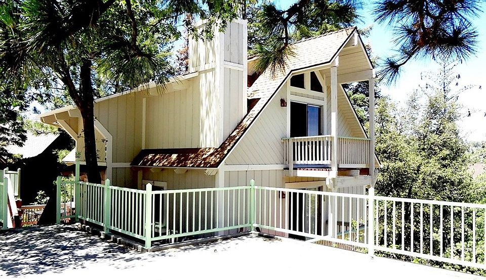 1st image of 1019 Sandalwood Dr