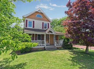 2 Pulaski Rd, Whitehouse Station, NJ 08889