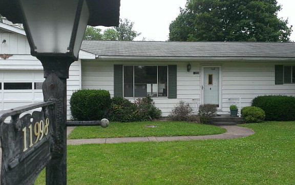 4th image of 11998 Monnie Ave