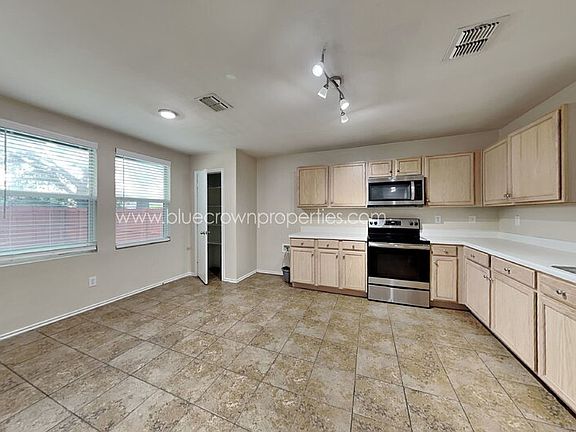 5th image of 12862 Vassar Dr