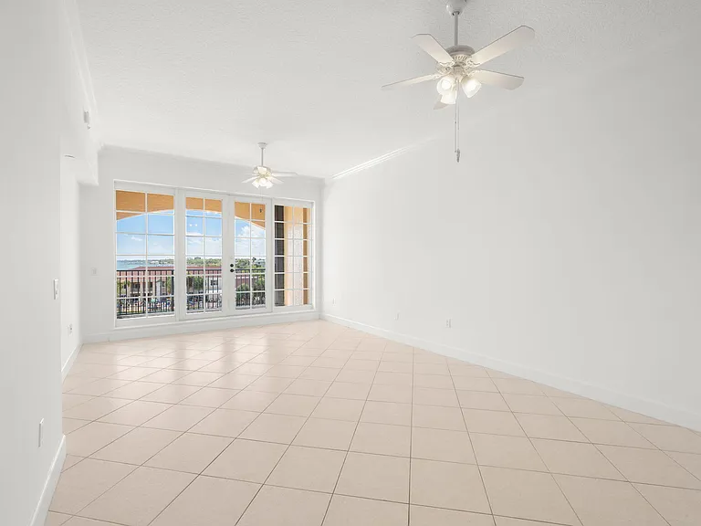 20 Orange Ave #411 — Photo 15