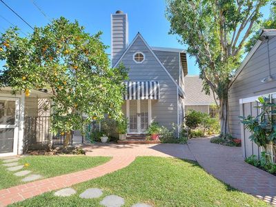 15555 Hart St, Van Nuys, CA, 91406