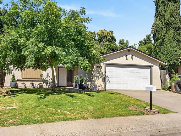 2nd image of 7749 Wooddale Way