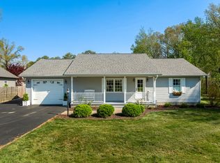 370 Woodlake Rd, Eldorado, IL 62930