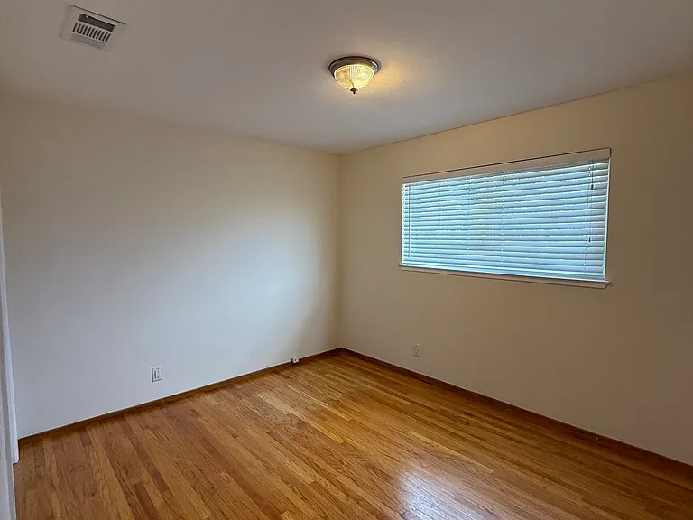 1494 Falcon Ct #2 — Photo 6