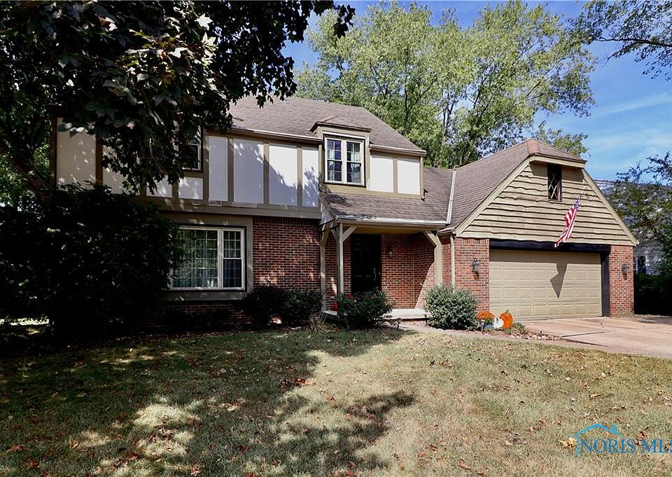 1st image of 884 Bexley Dr