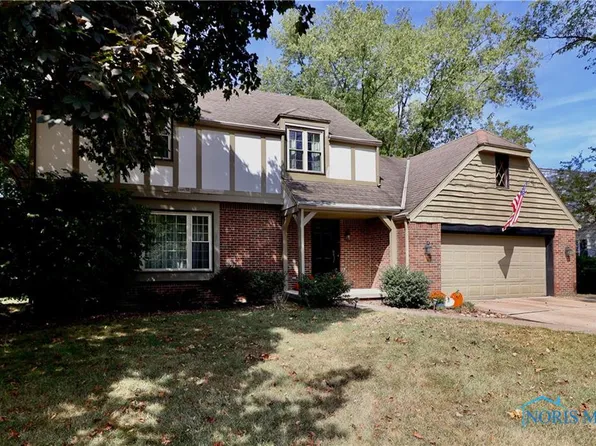 884 Bexley Dr, Perrysburg, OH 43551