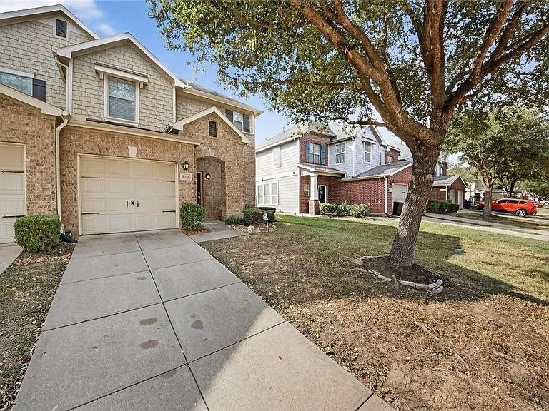 8118 Barnes Ridge Ln — Photo 1