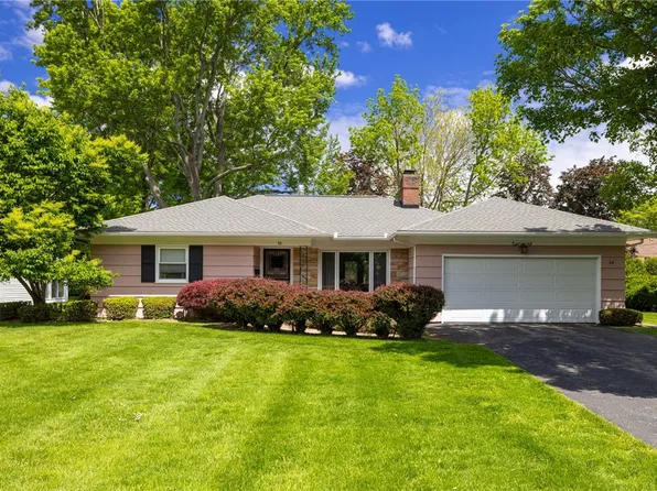 30 Danbury Cir N, Rochester, NY 14618