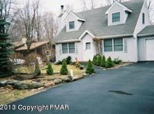 5352 Lockwood Dr, Tobyhanna, PA