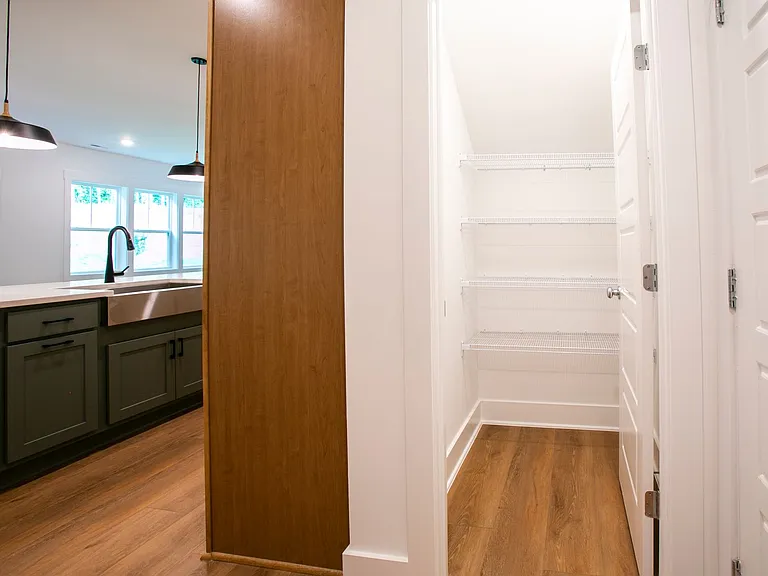 174 Beacon Dr — Photo 6